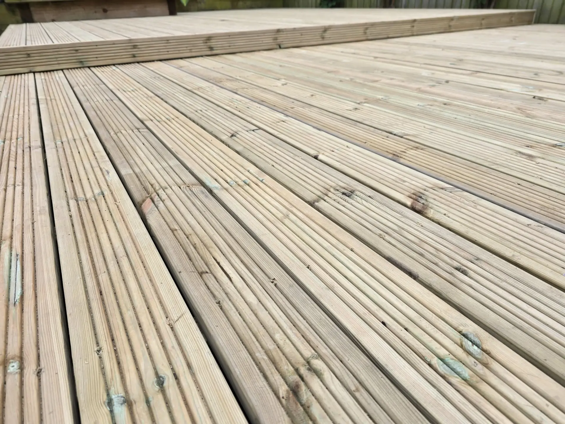 Decking Installers Lutterworth, Hinckley, Nuneaton